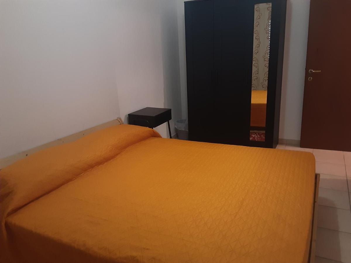 Locazione Menini - Camere zona stazione Padova Camera foto